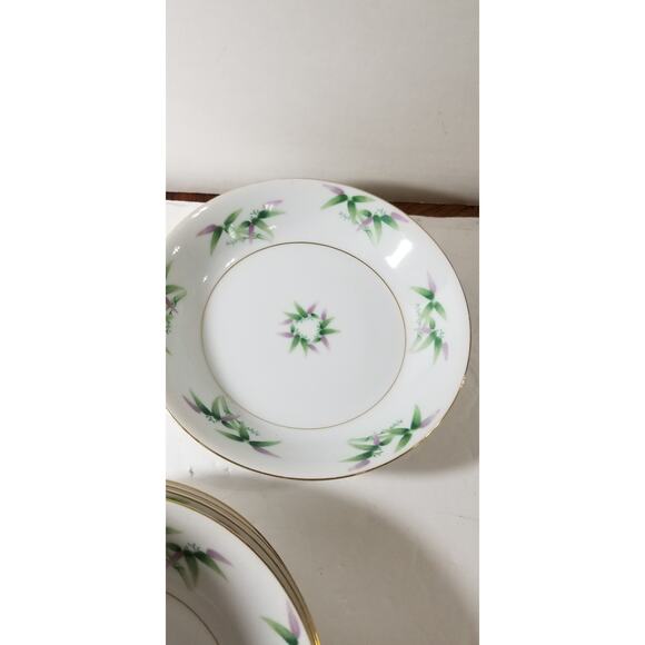 Harmony House Mandarin Fine China (3.1243) - Picture 9 of 10